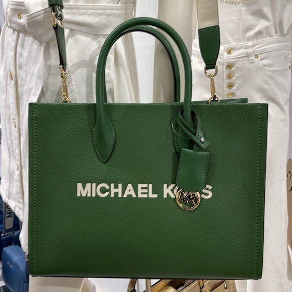 Michael Kors Mirella Medium East West Pebbled Leather Tote Shopper Bag MK EW
NWT - Picture 13 of 16